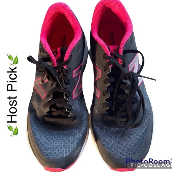 ✨Host Pick✨New Balance Running Sneaker - Picture 1 of 5